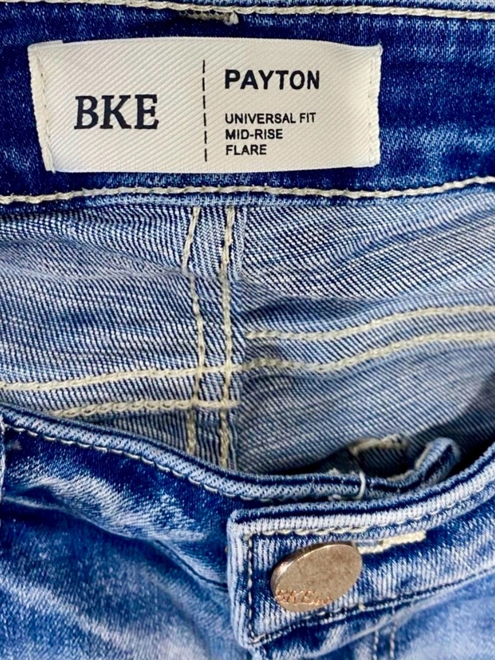 BKE Payton Mid Rise Flare Distressed Stretch Jeans Size 27x29.5 Women’s EUC - Picture 7 of 10